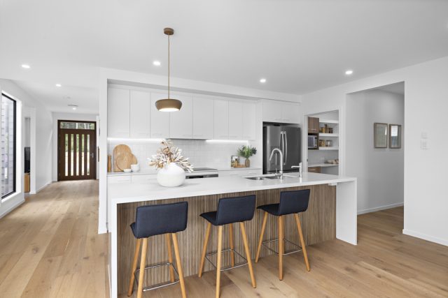 http://7%20Wollemi%20Front%20Door%20Hallway%20-%20Woodbury