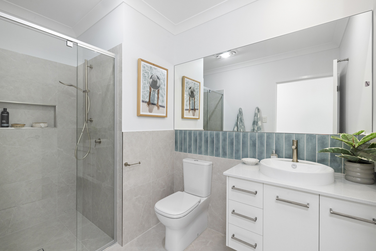 http://9%20Wollemi%20Ave,%20bathroom