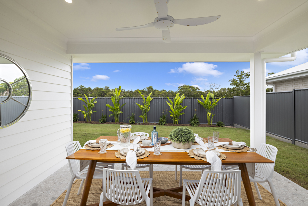 http://9%20Wollemi%20Ave%20display%20home%20patio