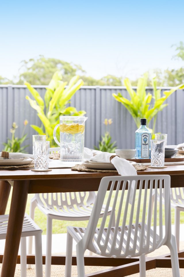 http://9%20Wollemi%20Ave%20display%20home%20pergola