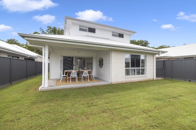 http://9%20Wollemi%20Ave%20display%20home%20exterior